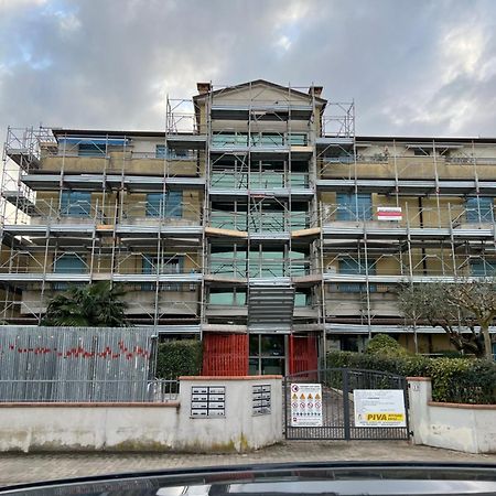 Residence Elisa Piano Terra Con Giardino E Posto Spiaggia Incluso Каорле Екстериор снимка