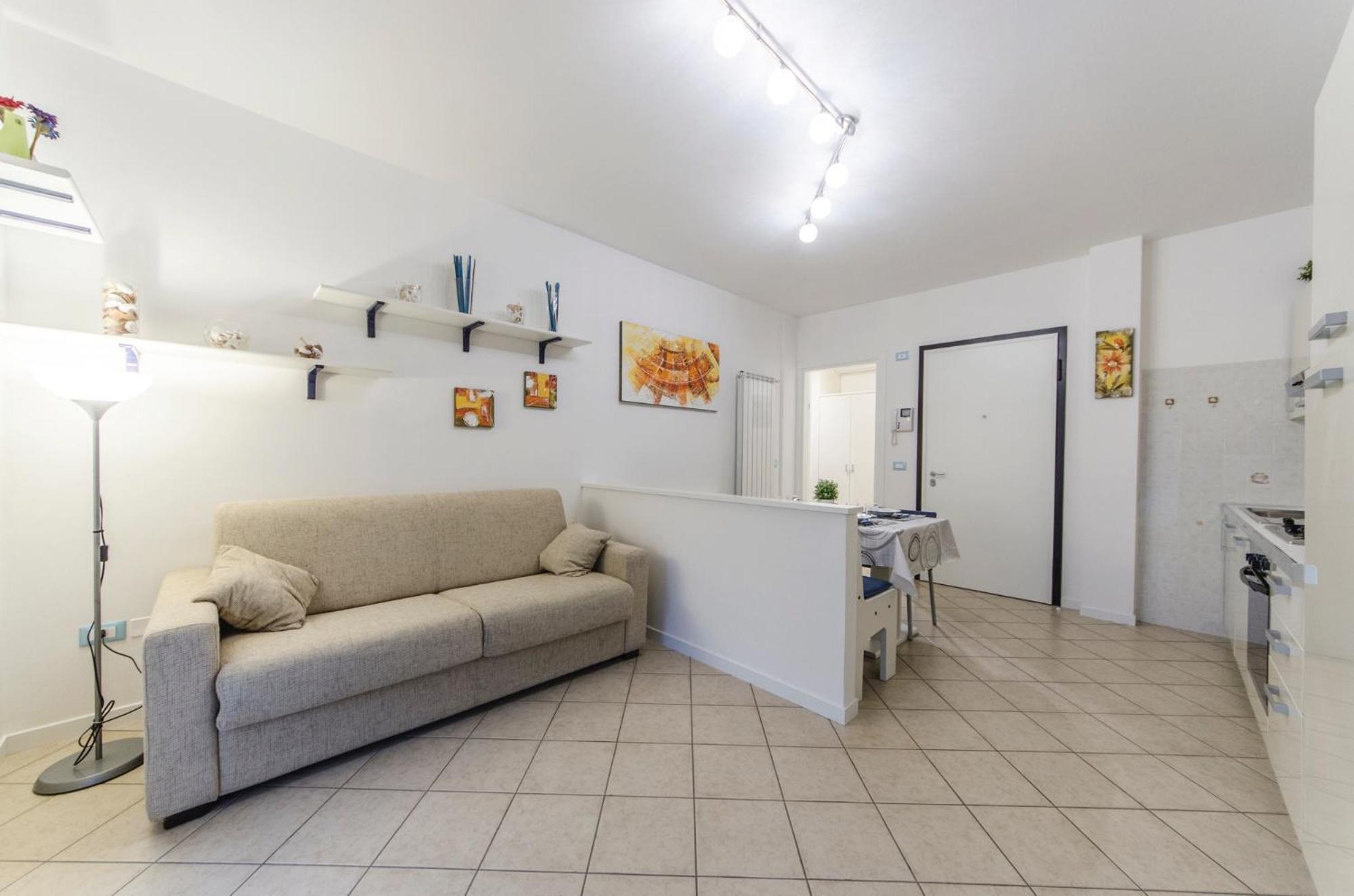 Residence Elisa Piano Terra Con Giardino E Posto Spiaggia Incluso Каорле Екстериор снимка